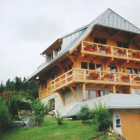 Malerische Erdgeschosswohnung Urberg